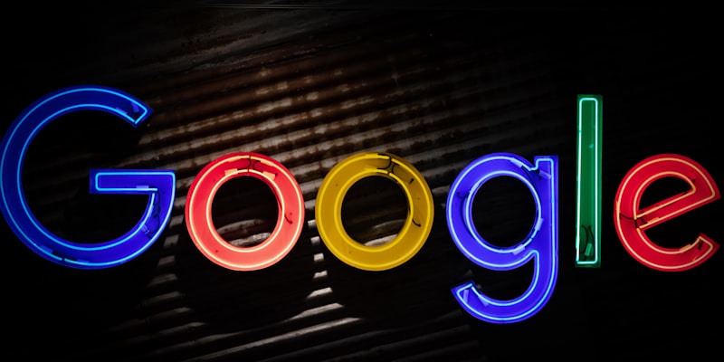WhoSaidMe vs Google Alerts : la meilleure alternative pour surveiller votre marque